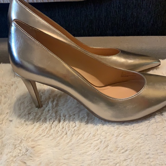 Coach Heels - Picture 5 of 6